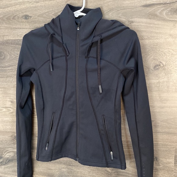 Lululemon jacket - Picture 2 of 7